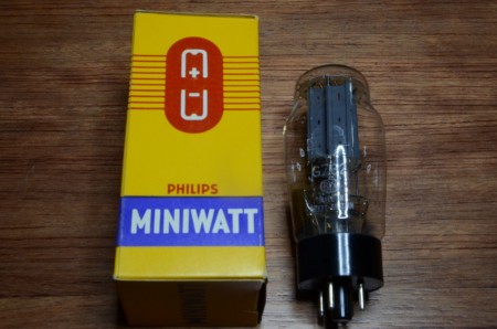 Mullard Miniwatt GZ-32 rectifier.